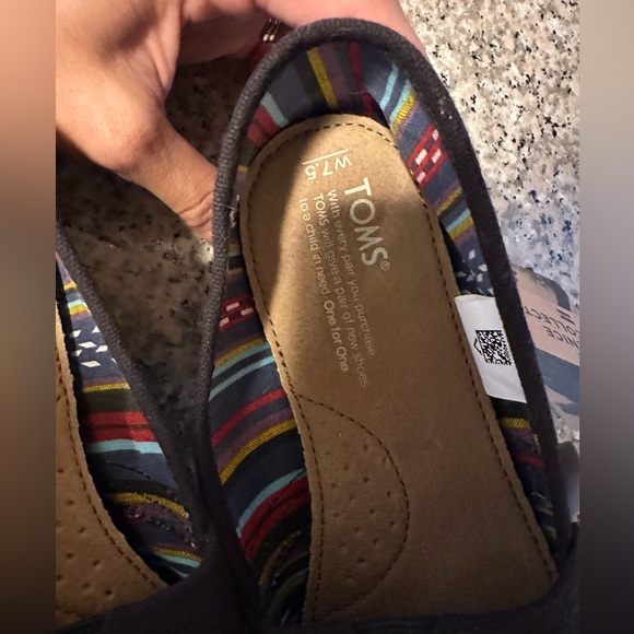 TOMS NWT Venice Beach Collection 7.5 Women’s - Picture 4 of 4
